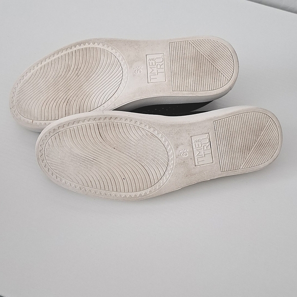 Time & Tru Shoes Women's 6.5 Memory Foam Casual Perf Slip On Flats Sneaker - Picture 5 of 7